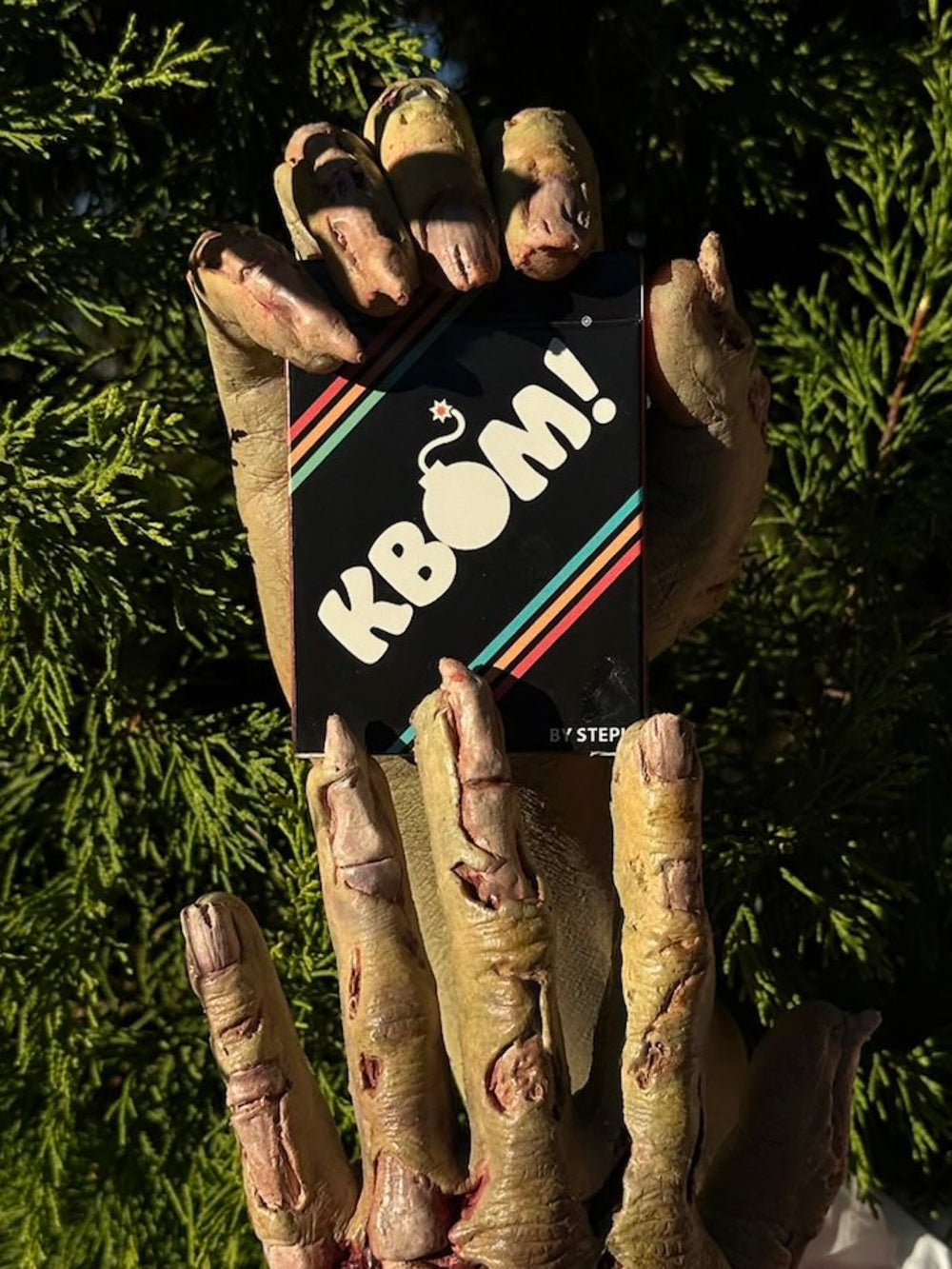 Kbom Card Game